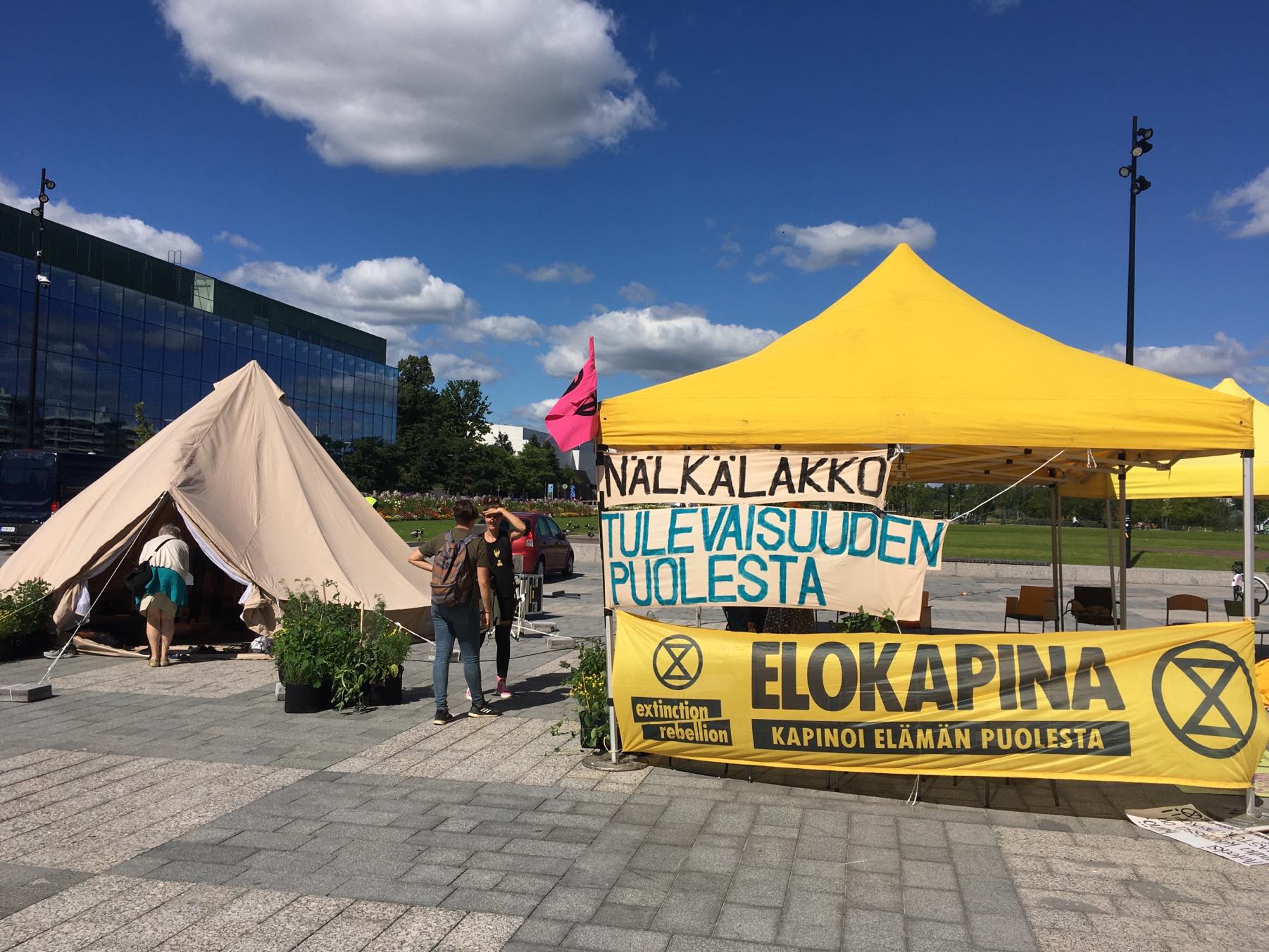 Nälkälakko-blogi: Kolmas päivä (Miksi vaadimme hiilineutraaliutta vuonna 2025?)